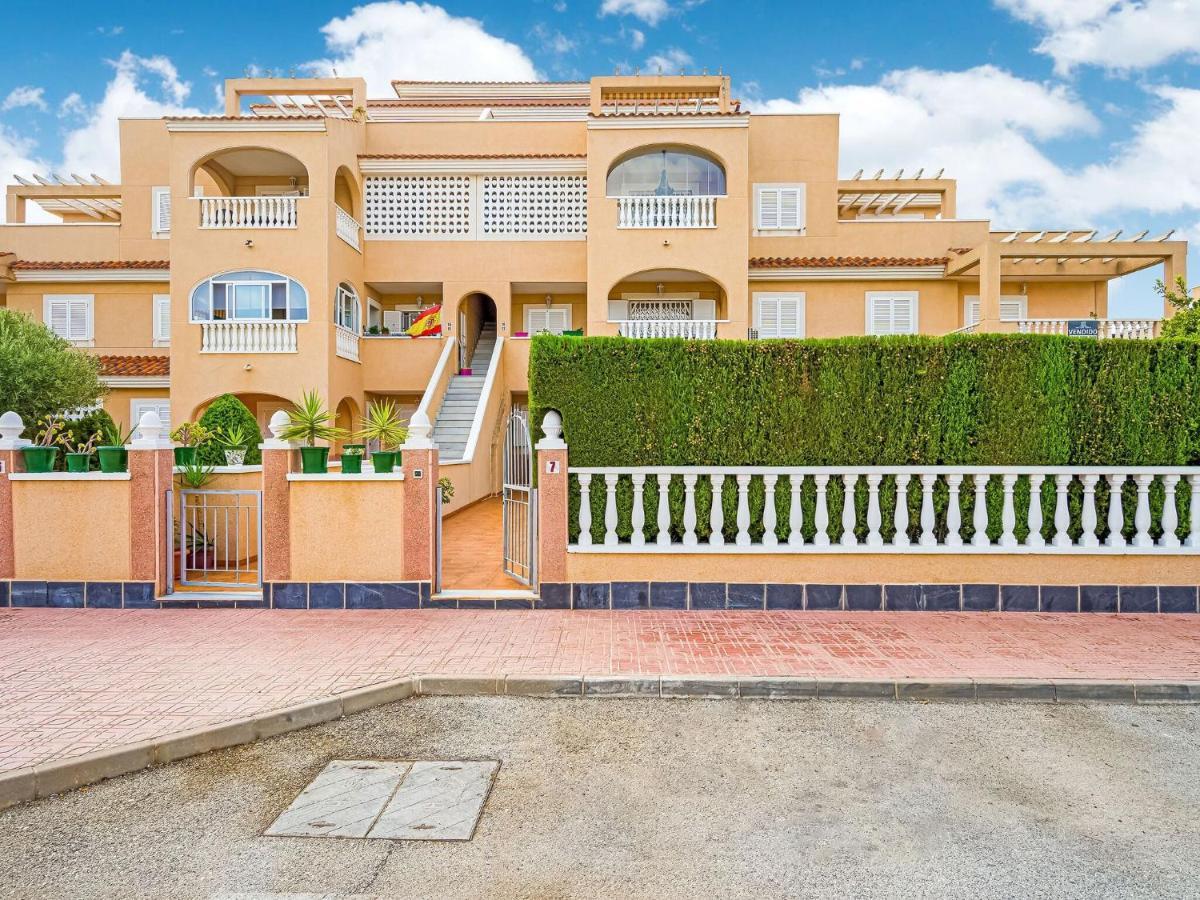 Belvilla By Oyo Lovely Bungalow With Swimming Pool Orihuela Ngoại thất bức ảnh